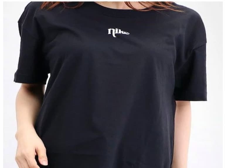 買件 Supreme 要你半個月薪水?精選 10 件「不到 2 千台幣」的帥爆短 Tee,治裝不用再心淌血!
