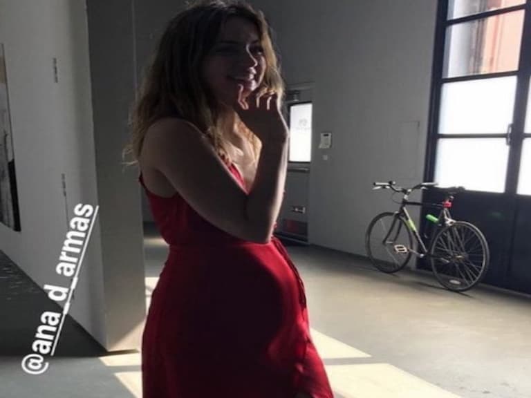 速度超快！《007 生死交戰》Ana de Armas 懷孕，將為班艾佛列克生下第一個小孩！