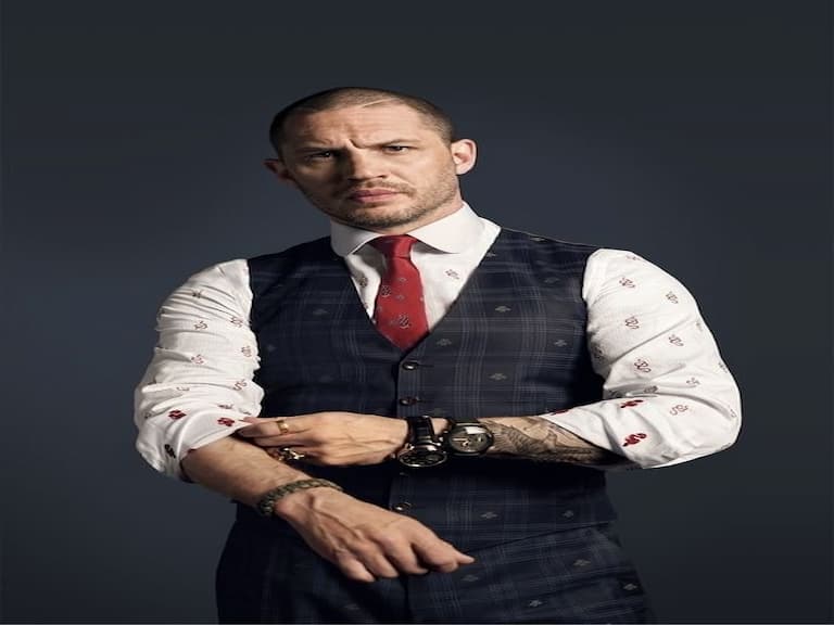 《猛毒最終章:最後一舞》湯姆哈迪 Tom Hardy 野獸派熟男「西裝」靠這 3 招!
