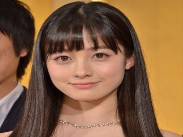 美少女體內是中年大叔!22 歲「橋本環奈」被爆沉迷喝酒打麻將,隔天拍戲滿眼充血!
