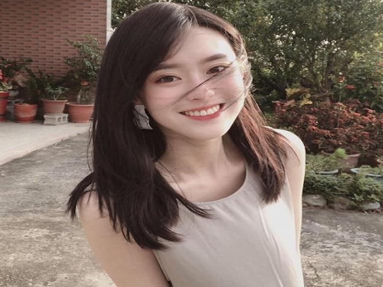 先別管女主角全裸了！《親愛的殺手》「邱偲琹」清純少女登大人就靠這 2 招！