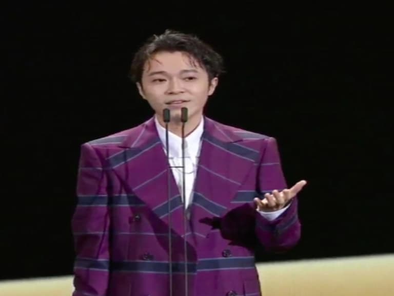 金曲 31／又哭又笑的感言！新科金曲歌王吳青峰：「謝謝我自己，沒有被打倒。」