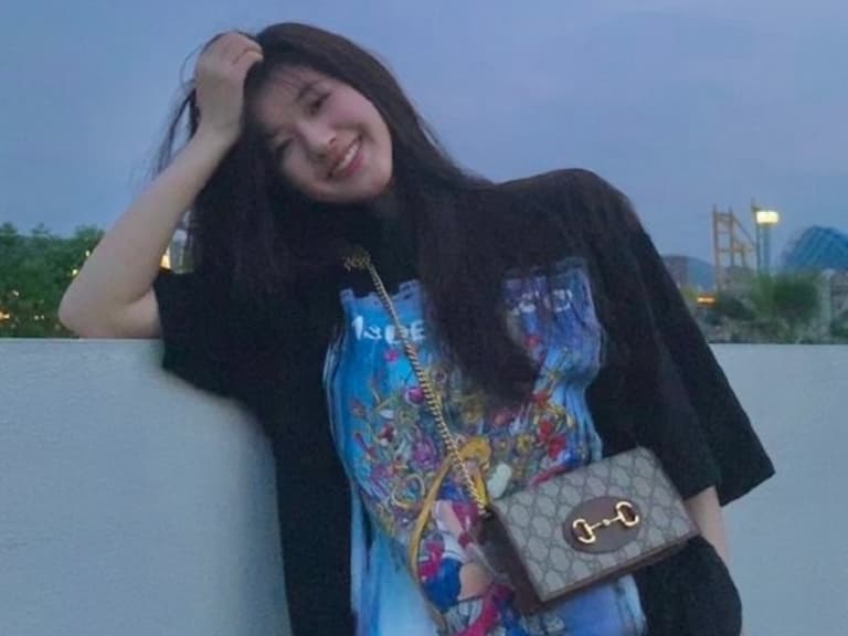 揭曉 23 歲《星漢燦爛》「趙露思」高調曬包行徑,Prada、Gucci 、BV 爆款全都有!