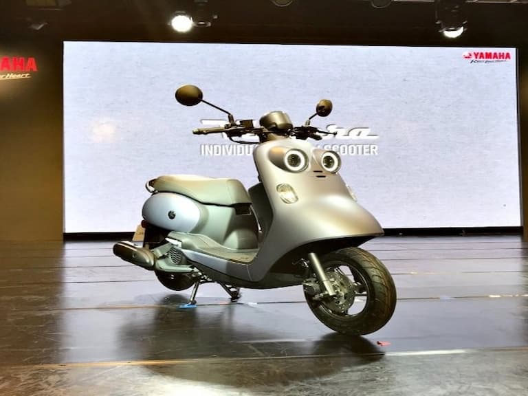 【老 J 推車】根本小小兵！全新 YAMAHA Vinoora 正式上市，前衛外型+超輕車重 8 萬有找！