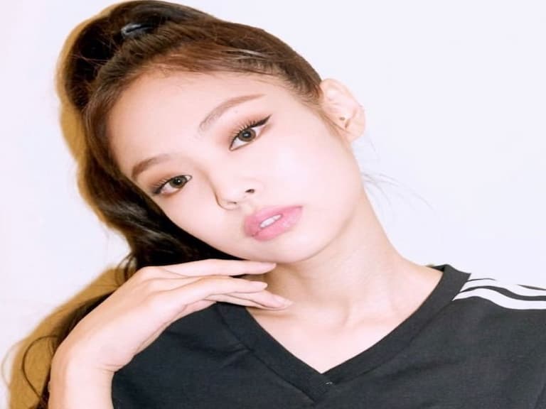 從幼臉普妹到高冷女神,原來差很大!一篇帶你回顧 BLACKPINK JENNIE 「人間香奈兒進化史」!
