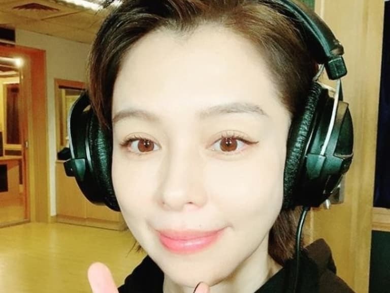 徐若瑄凍齡保養 4 技巧大公開！從〈少女隊〉到〈孤味〉都沒變，47 歲照樣嫩如 20 歲！