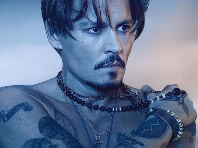 盤點強尼戴普 Johnny Depp 「10 個經典刺青」背後故事，其中兩個都跟「這個女人」有關！