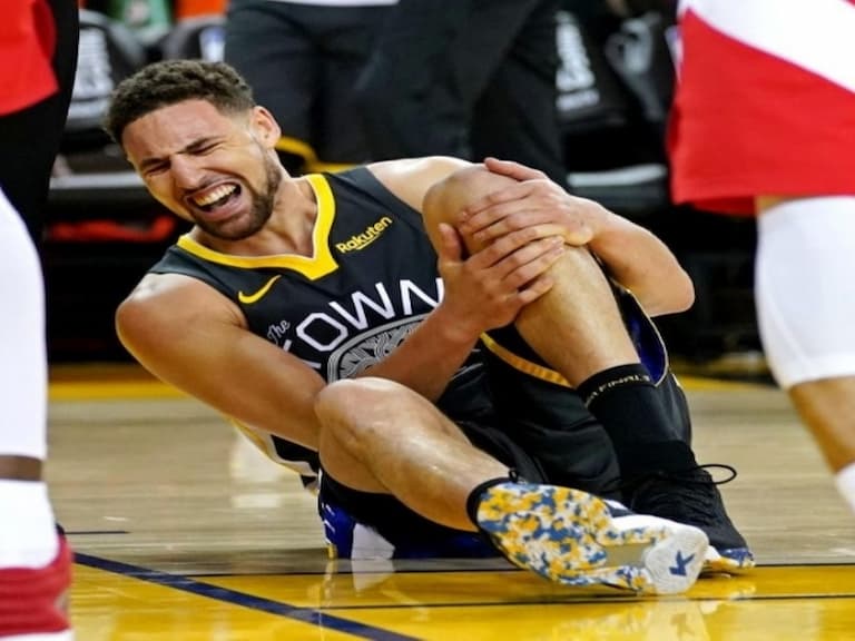 太難過！Klay Thompson 再度受傷「情況並不樂觀」，詹皇、林書豪等球星為他祈禱
