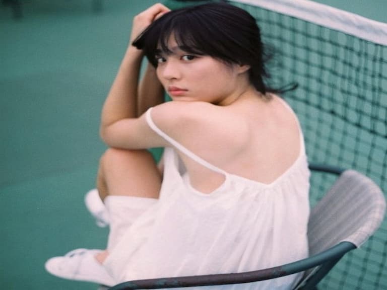 求紅茶正妹 IG！〈我不是空笑夢〉女主角以前就演過黃鴻升 MV？獨特的「初戀魅力」教妳靠化妝達陣！