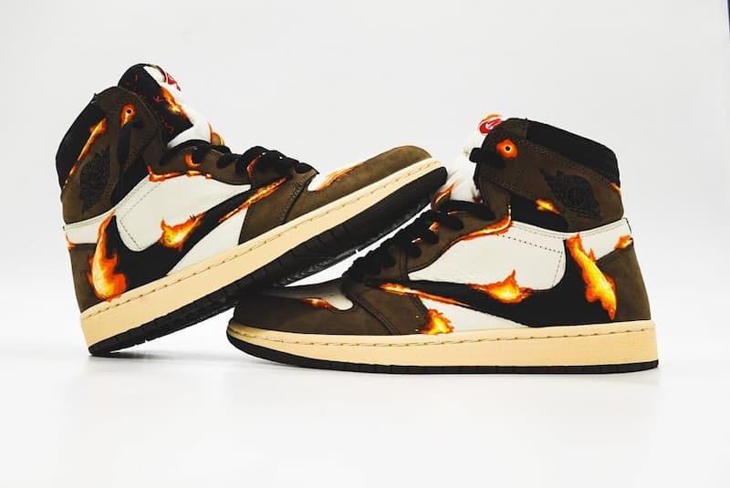 travis scott jordan 1 grade school