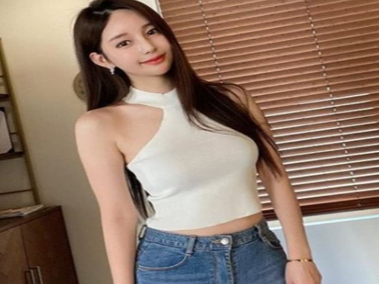 連身材都像漫畫！《女神降臨》正妹作家 Yaongyi「不科學腰線」完全沒整形：就靠這 3 招而已！