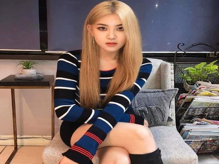 根本是分身術！韓裔正妹因神似 BLACKPINK Rosé 爆紅，金色長髮和妝感堪稱「雙胞胎」！