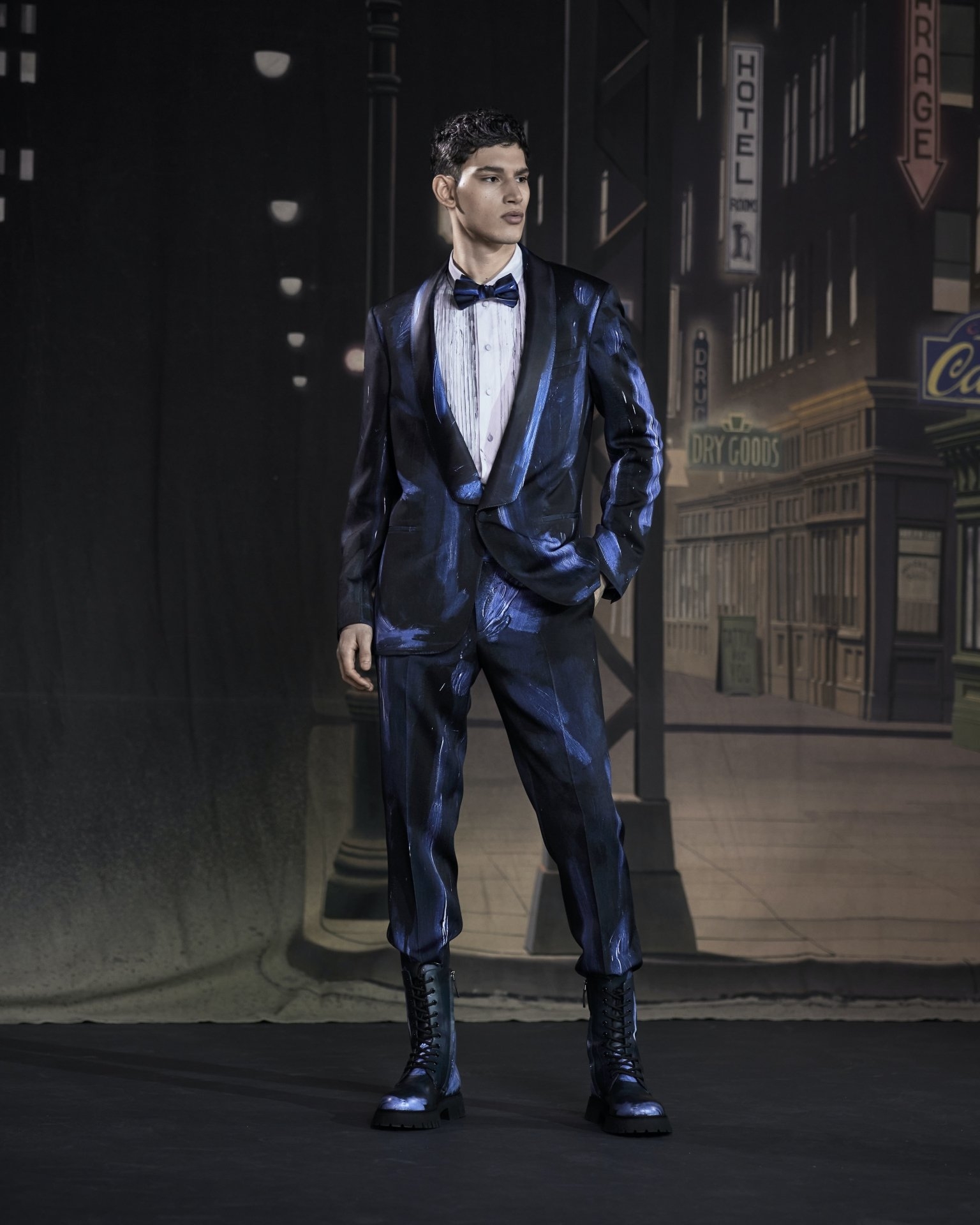 城市裡的羅賓漢！MOSCHINO 2021秋冬男装系列，勾勒中世紀的視覺饗宴！