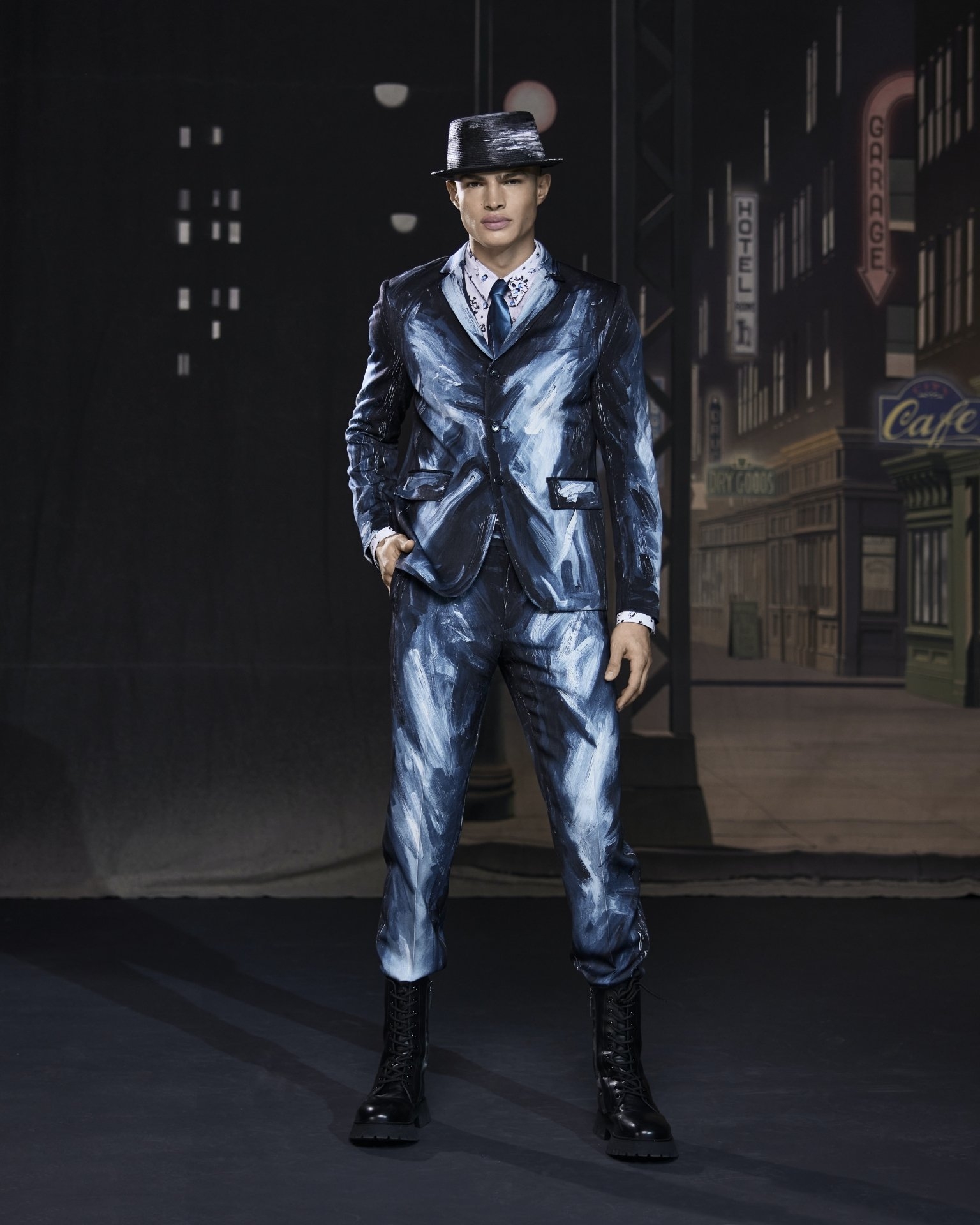 城市裡的羅賓漢！MOSCHINO 2021秋冬男装系列，勾勒中世紀的視覺饗宴！