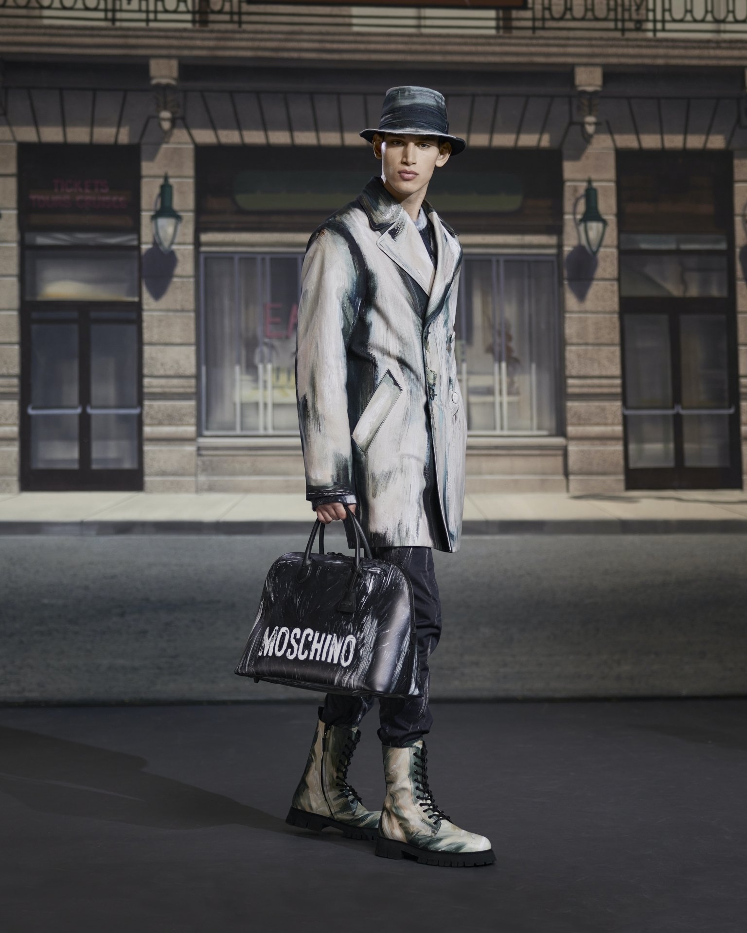 城市裡的羅賓漢！MOSCHINO 2021秋冬男装系列，勾勒中世紀的視覺饗宴！