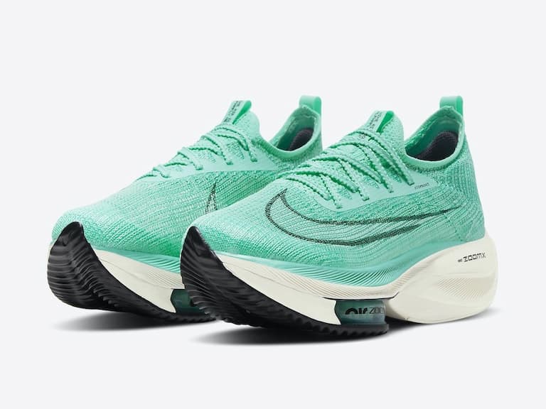 一鞋多穿！嚴選 Nike、adidas 等 3 款高顏值「雙棲跑鞋」，潮流穿搭和運動一次搞定！
