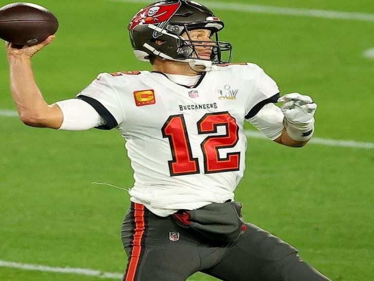 NFL／不老傳奇！43 歲 Tom Brady 第 7 冠到手再創記錄，海盜狂虐酋長勇奪本屆超級盃冠軍