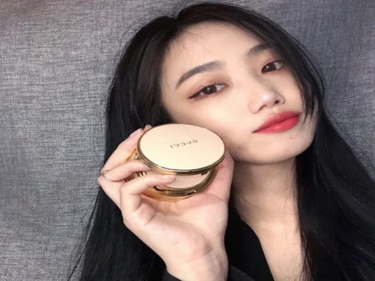 用年終買平常買不起的!TOM FORD、Hermès⋯10 大頂級「貴婦彩妝」現在不砸待何時?