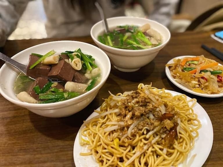【新北夜市】6 大必去夜市 | 交通介紹大整理！鄰近捷運、詳細美食推薦