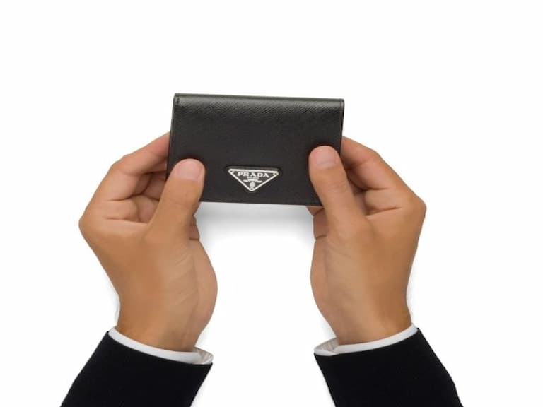 怒尻一波!2021 必買 10 大男生皮夾推薦,盤點 LV、Dior、GUCCI 等潮流人最愛的精品錢包