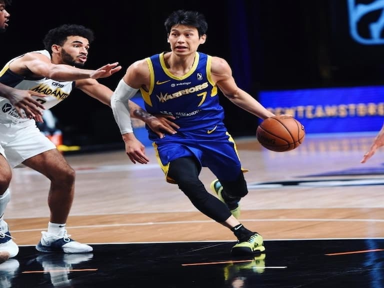 NBA／越來越火！林書豪關鍵時刻飆進不講理三分，替補上陣狂炸 27 分 7 助攻率勇士逆轉取勝