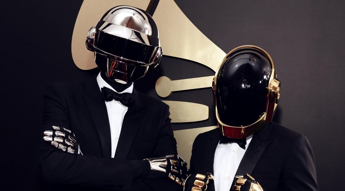 EDM 迷一片哀嚎！Daft Punk 用 8 分鐘影片無預警宣告解散，公關證實：「是真的！」