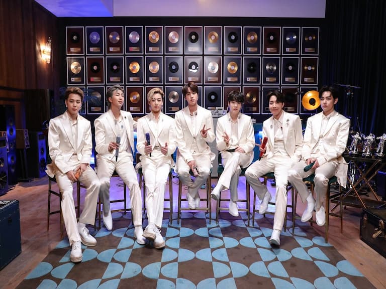 BTS 防彈少年團 4 大穿搭關鍵一定要知道！快看 JIN、SUGA 都怎麼穿 Gucci、Ralph Lauren 等單品～