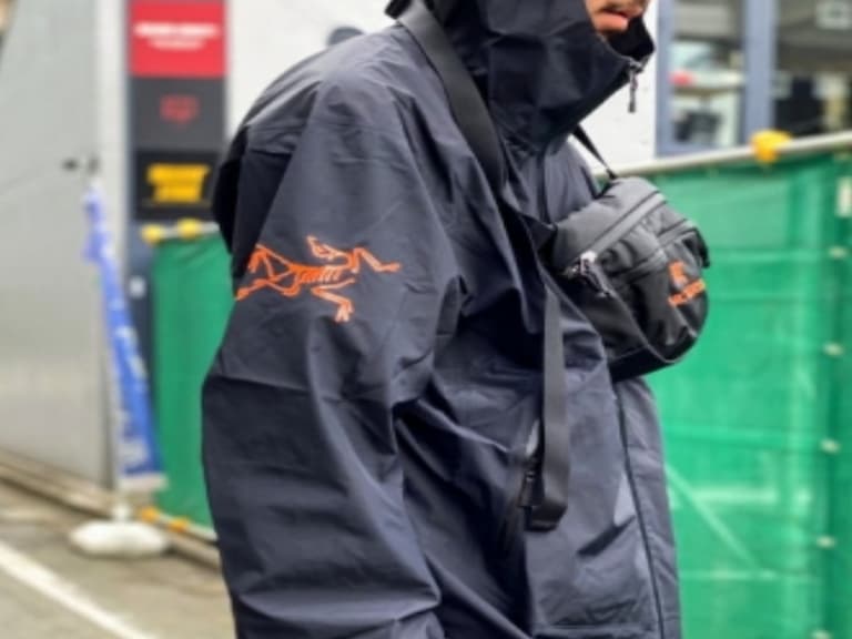 推薦 The North Face、Patagonia 等 3 款雨季「防水外套」，讓你繼續當保持乾燥帥哥！