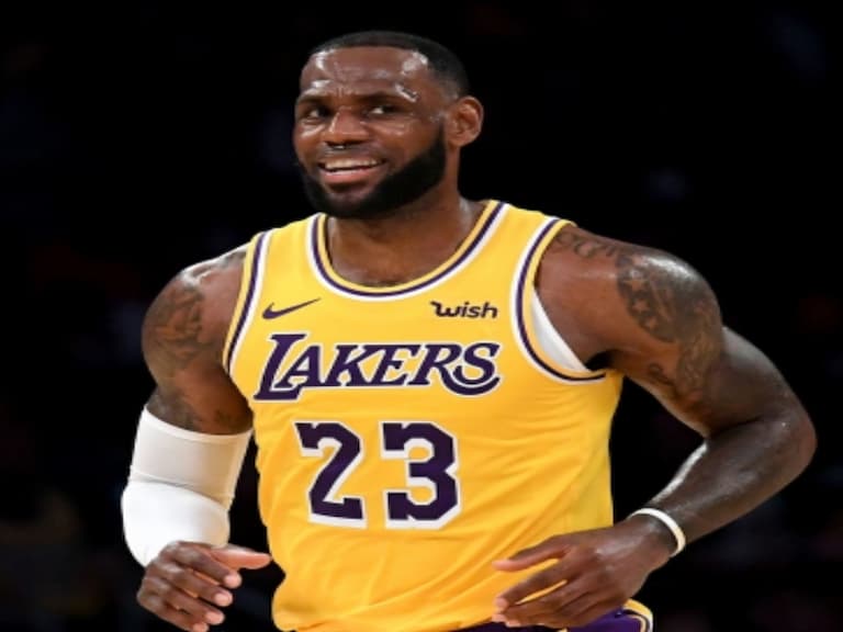 詹皇 LeBron 最新 Nike Air Max 95 聯名除了「湖人」配色高清露出，鞋底細節更讓詹粉都暴動！