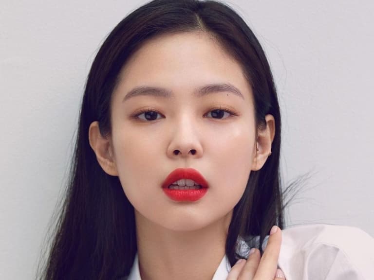 BLACKPINK Jennie 這張「奶凶臉」輾壓一票歐美正妹，榮獲最性感女星！這 3 個特徵妳有嗎？
