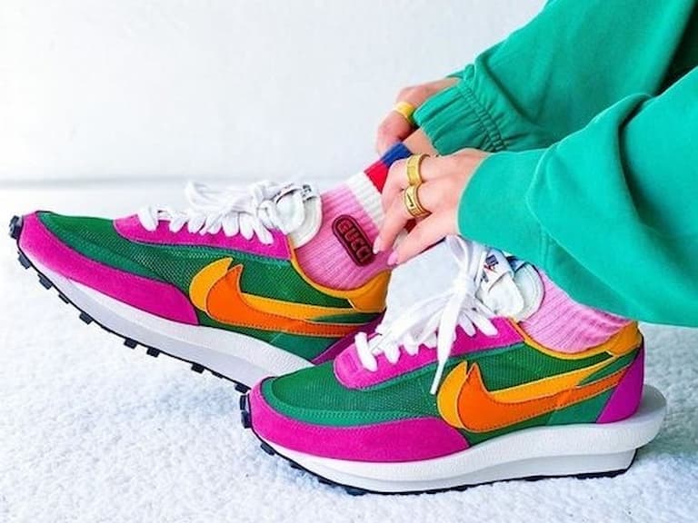 女生這樣穿球鞋更正了!鄧紫棋、安心亞⋯眾女星示範 4 種 Sacai x Nike 穿搭,連氣質風也能駕馭?