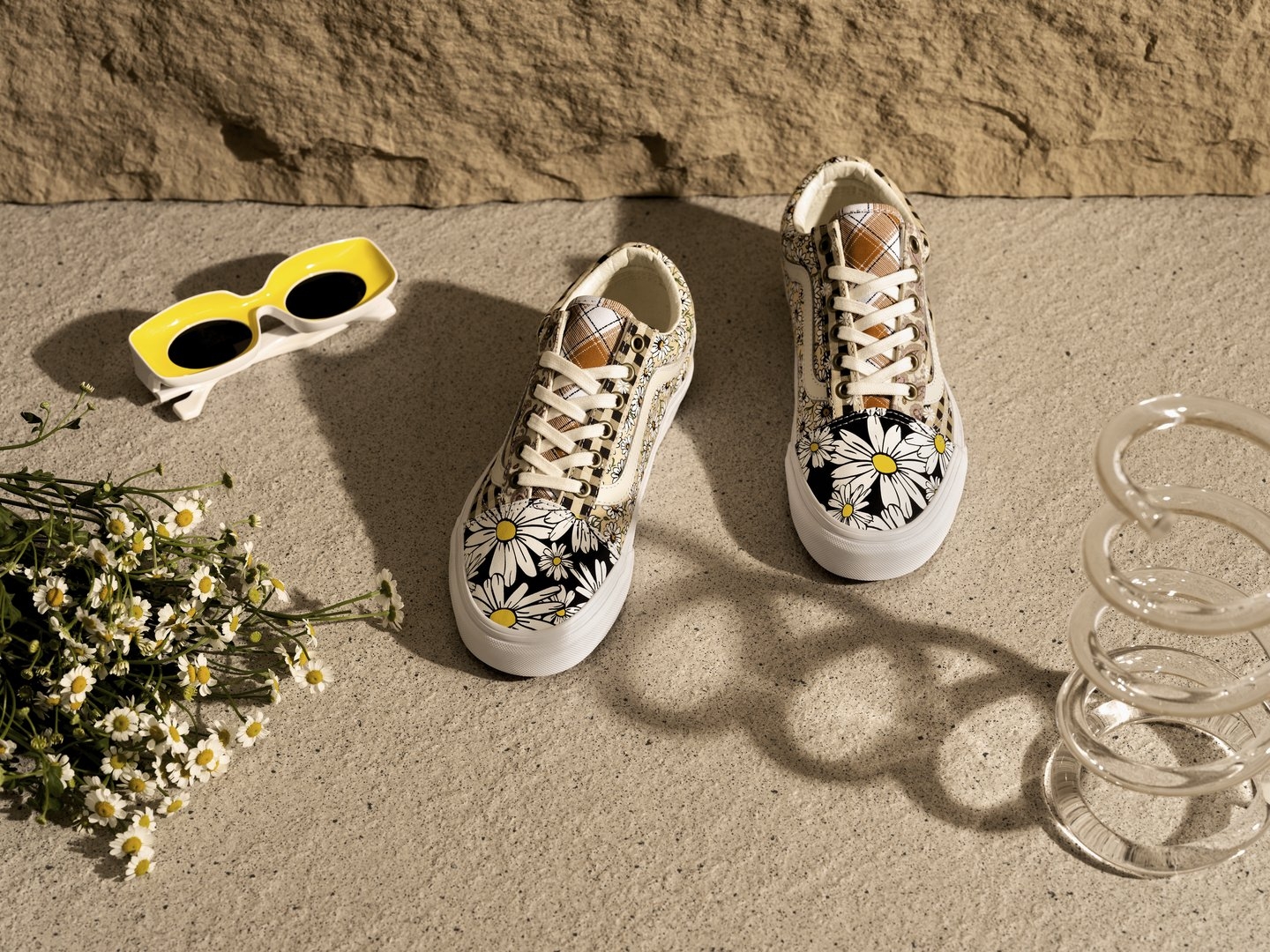 春夏最新潮趨勢!混種拼接工藝,VANS MEADOW PATCHWORK 全新發售!