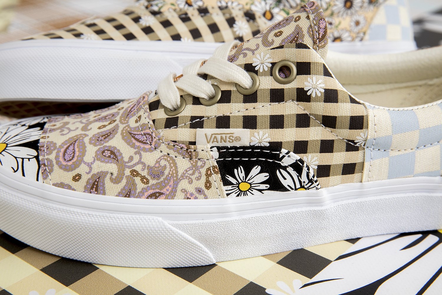 春夏最新潮趨勢!混種拼接工藝,VANS MEADOW PATCHWORK 全新發售!