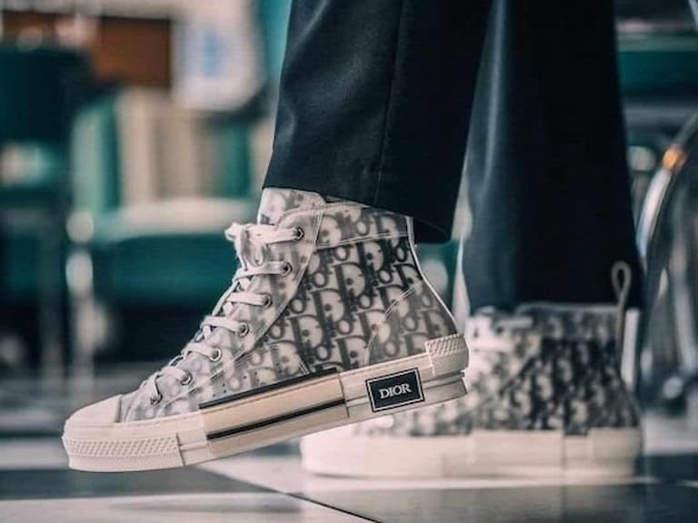 精品一玩起球鞋，潮牌都甭混了？GUCCI、LV⋯推薦 5 雙必投資「精品球鞋」！