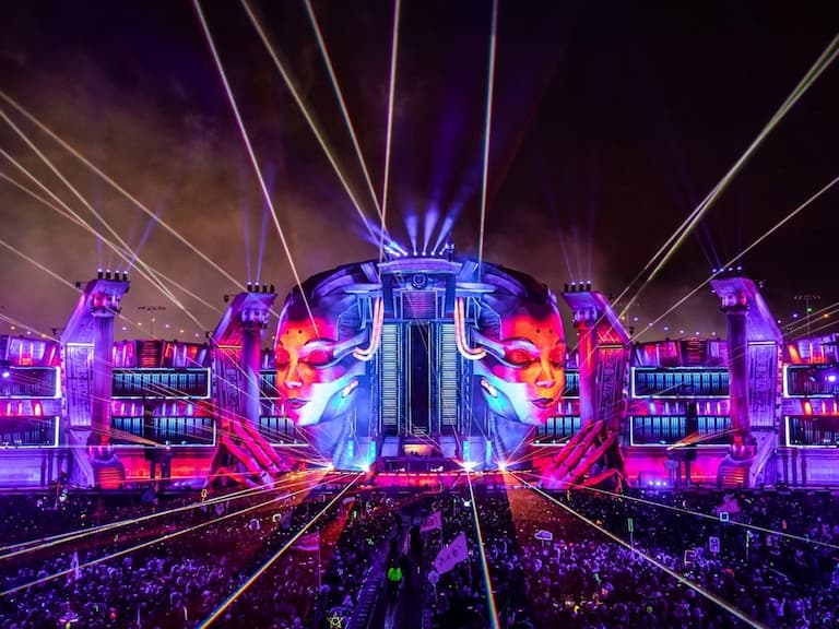 賭城窮到怕！EDC 2021 將如期於 5 月舉辦狂歡派對，老客人質疑：「是想重啟疫情？」