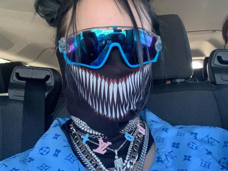 怪美珠寶讓人越戴越多 ? Billie Eilish 怪奇比莉 IG 點讚女王的珠寶清單,放馬看過來!