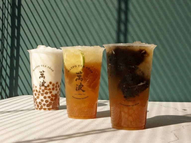 涼去!3 家透心涼手搖飲料新品推薦,萬波「粉圓冰」、貢茶「芒果寶石」系列讓你吸袂停!