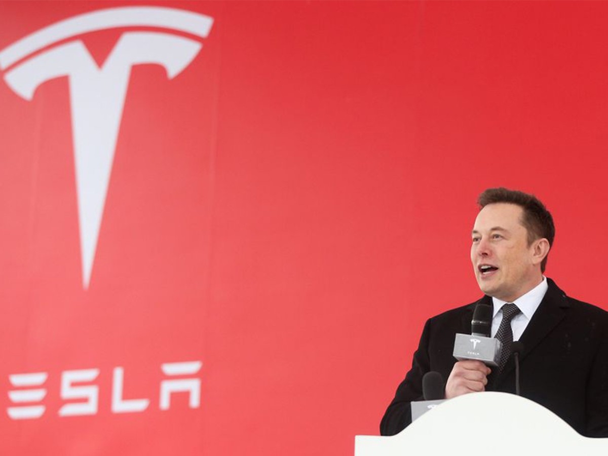 世界首富、真人版鋼鐵人！關於「Elon Musk」這位奇葩企業家你不能錯過的 8 件事！