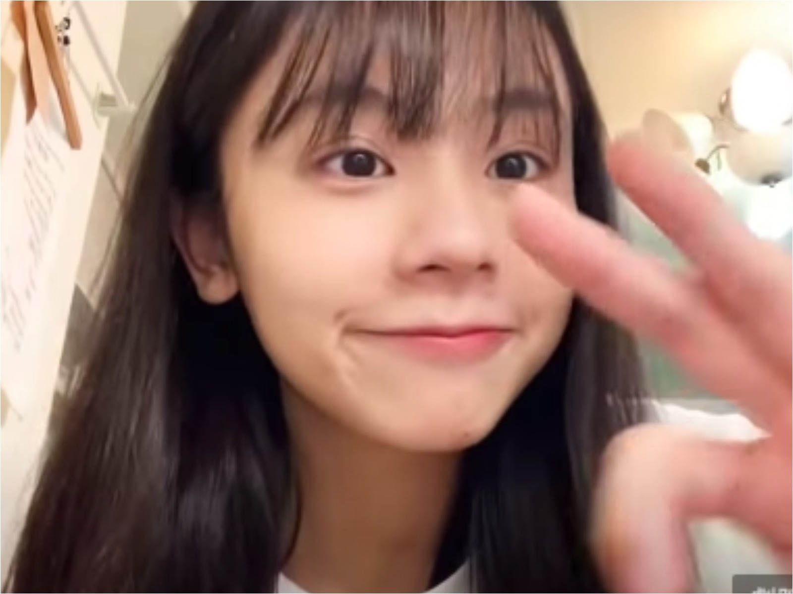 台灣 YouTuber「163 braces」清秀臉被譽新一代國民老婆！這 3 個五官特徵你有嗎？
