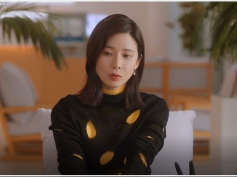 貴氣小姊姊、耍狠二媳婦⋯《我的上流世界》李寶英靠 Prada「這套」一次搞定兩種形象！