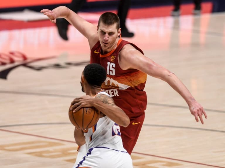 NBA／超扯判決！Nikola Jokic 成為 Curry 之後再有當季 MVP 被驅逐，小丑說：「我是想兇狠犯規」