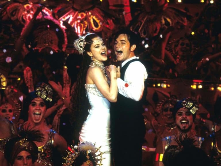 千禧世代最偉大歌舞片《紅磨坊》20 周年!捧紅妮可基嫚、李奧納多曾試鏡男主角⋯你不能錯過的 8 件事!