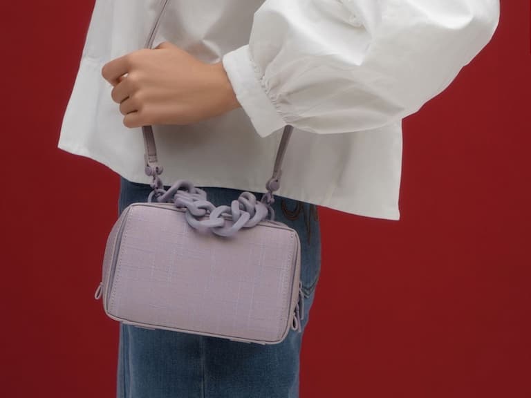 CHARLES & KEITH 防彈紫旋風來襲！應援你的日常穿搭！