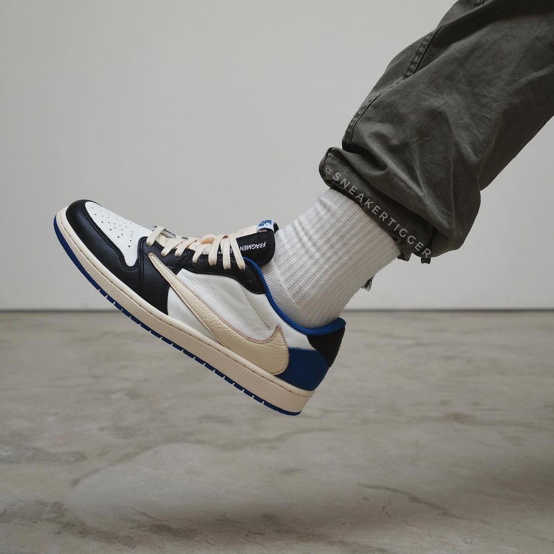 Travis Scott x Fragment Design x Air Jordan 1