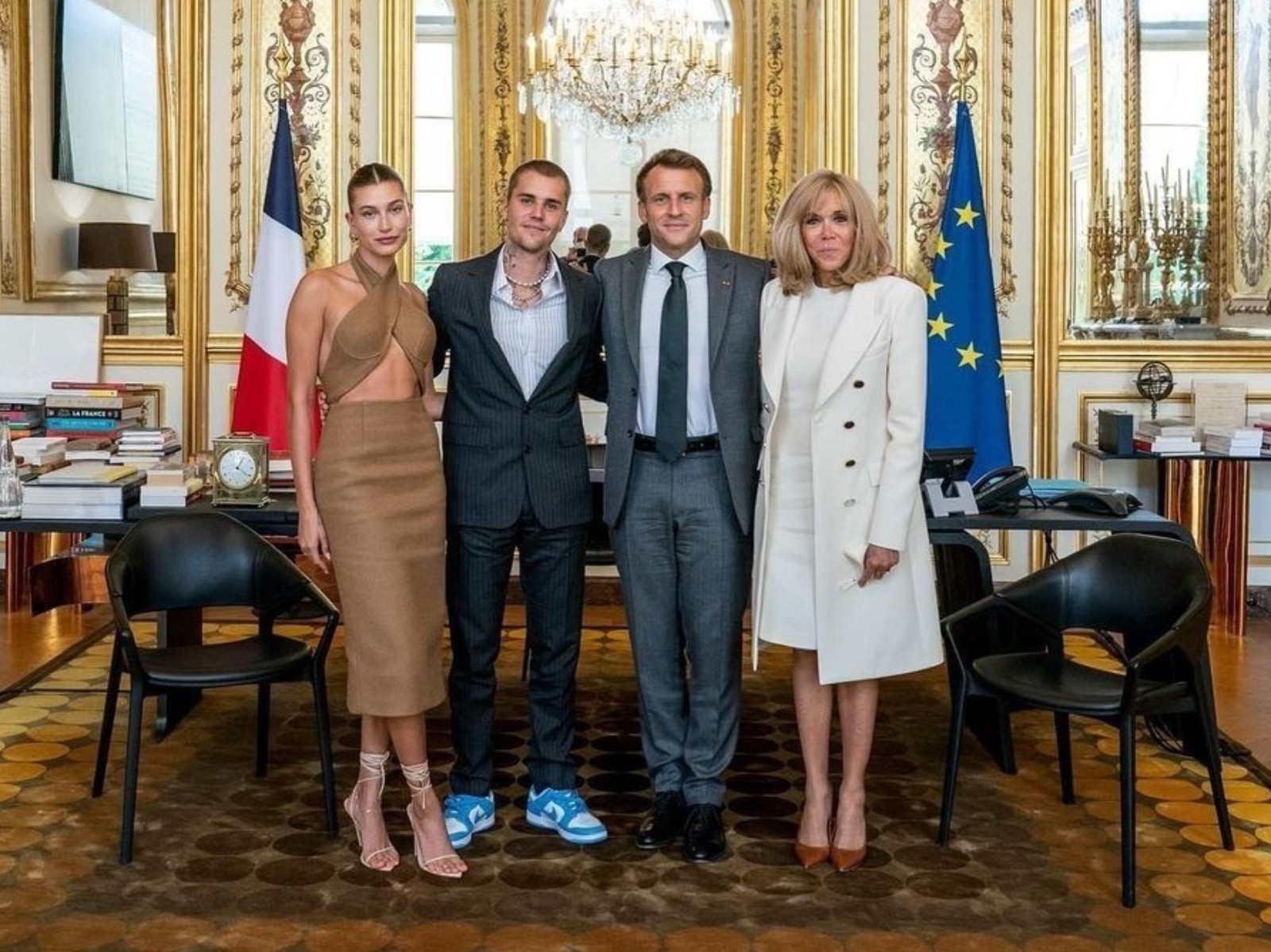 小賈斯汀會見法國總統馬克宏，西裝配 Nike Dunk 球鞋穿搭「不夠正式」引爭議！