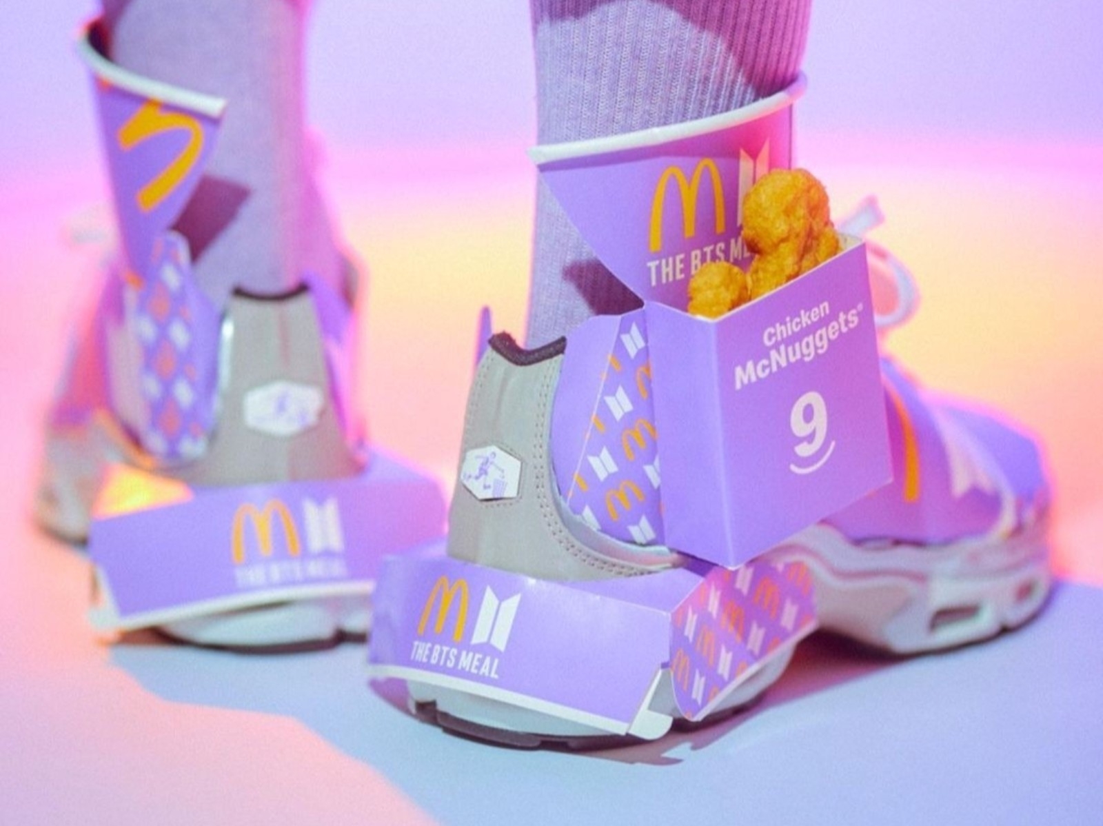 麥當勞 X 防彈少年團限量球鞋看過嗎？國外設計師將包裝、沾醬改造成球鞋～