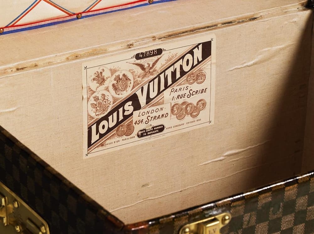 LOUIS VUITTON