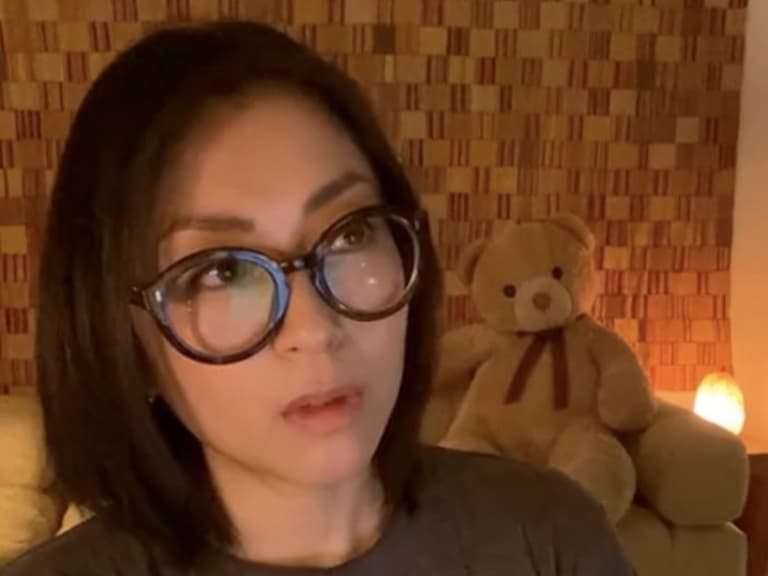 被稱為小姐很不舒服！日本樂壇天后「宇多田光」出櫃，宣布自己是非二元性別者！