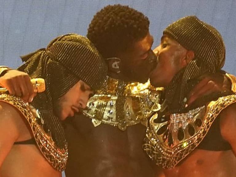 饒舌歌手 Lil Nas X 表演中直接「男男喇舌」,同性戀身份卻遭到網友狂批:不尊重非洲祖先