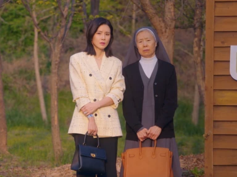 《我的上流世界》李寶英、金瑞亨用這 5 樣 Salvatore Ferragamo 單品穿出時尚氣場!